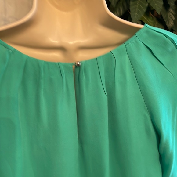 WHBM JULIP GREEN SILK BLOUSE - Picture 6 of 11